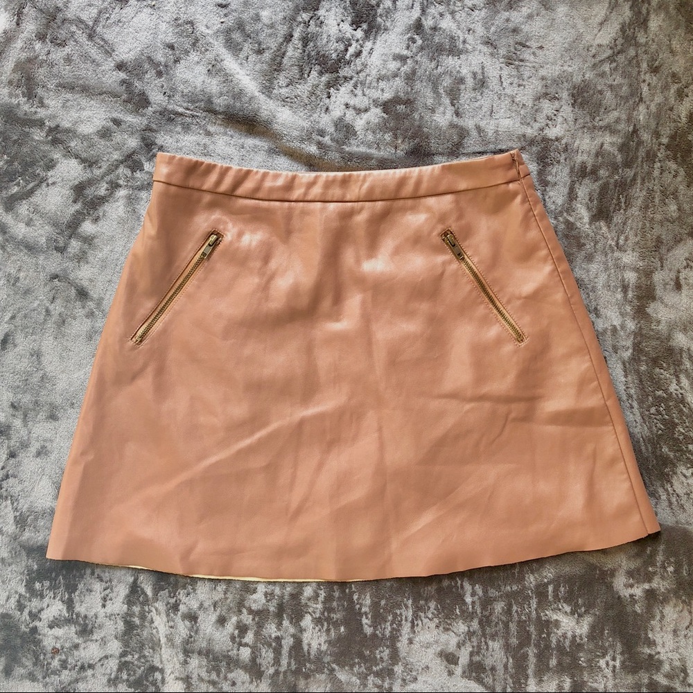 Faux leather high waisted skirt